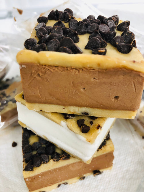 Choc Cookie Dough Sammie